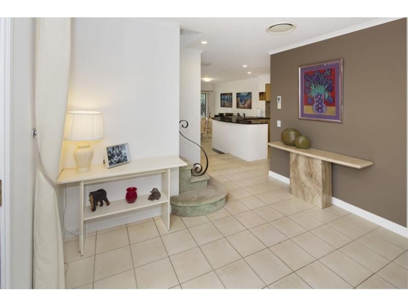 8880 Magnolia Drive East, Hope Island QLD 4212