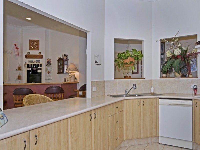 Pacific Pines QLD 4211