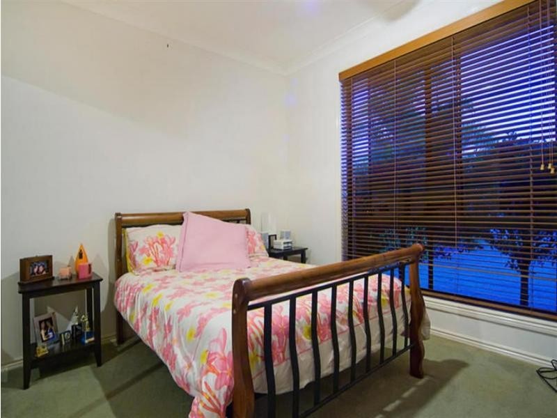 6 Saltair Grove, Helensvale QLD 4212