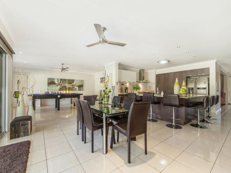 13 River Links Blvd East, Helensvale QLD 4212