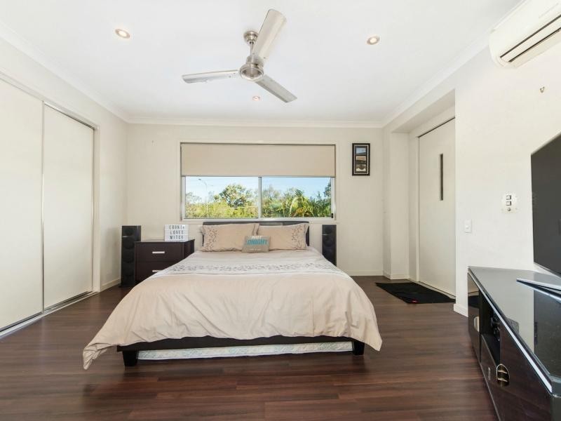 13 River Links Blvd East, Helensvale QLD 4212