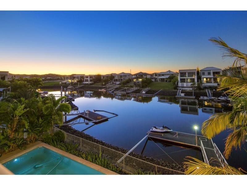 27 Quayside Drive, Helensvale QLD 4212