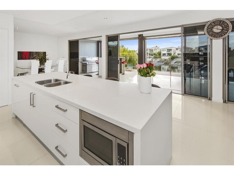 48 River Links Boulevard East, Helensvale QLD 4212