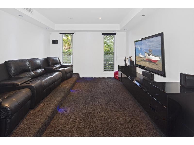 48 River Links Boulevard East, Helensvale QLD 4212