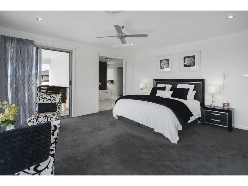 2602 Gracemere Circuit North, Hope Island QLD 4212
