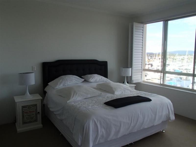 Hope Island QLD 4212