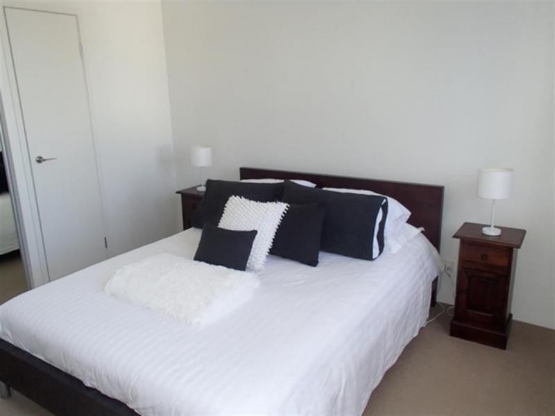 Hope Island QLD 4212