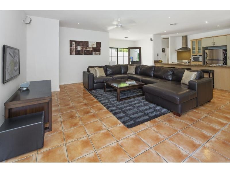 Hope Island QLD 4212