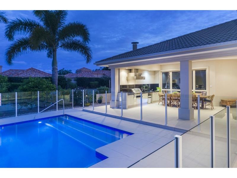 3108 Riverleigh Drive, Hope Island QLD 4212
