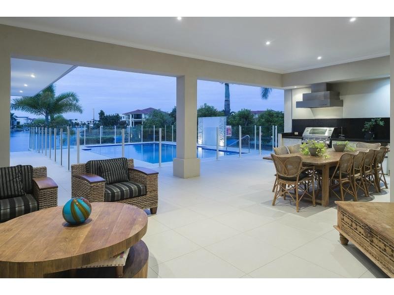 3108 Riverleigh Drive, Hope Island QLD 4212