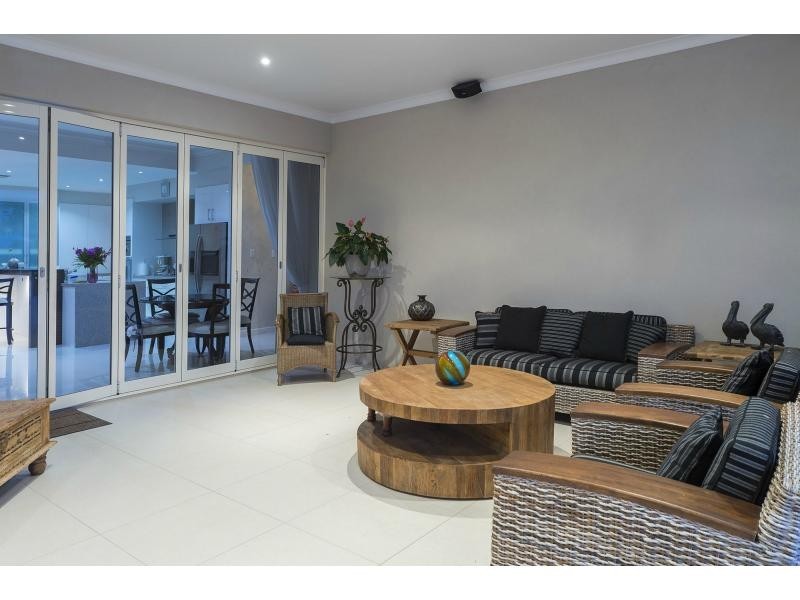 3108 Riverleigh Drive, Hope Island QLD 4212