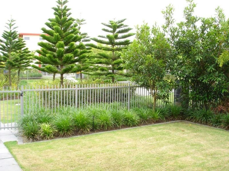 Hope Island QLD 4212