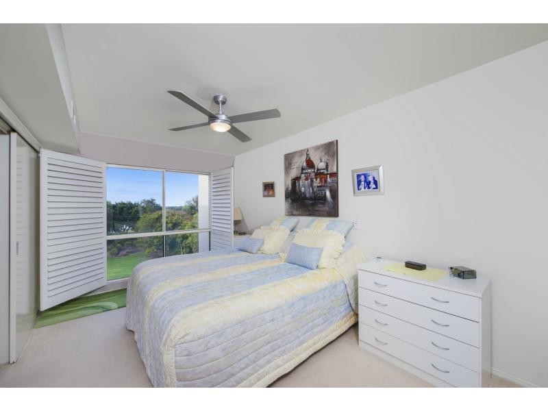 8438 Magnolia Drive East, Hope Island QLD 4212