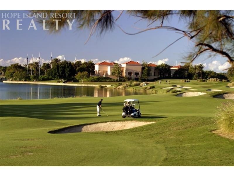 8438 Magnolia Drive East, Hope Island QLD 4212