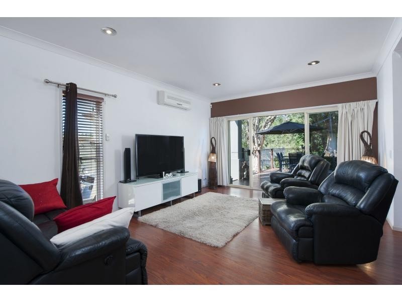 Hope Island QLD 4212