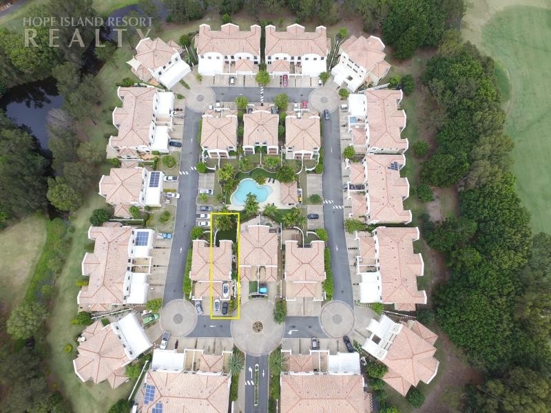 8890 Magnolia Drive East, Hope Island QLD 4212