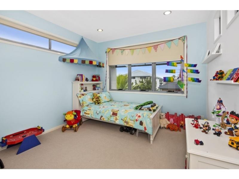 14 Quayside Drive, Helensvale QLD 4212