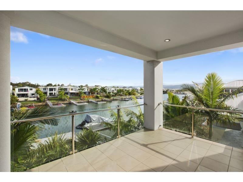 14 Quayside Drive, Helensvale QLD 4212