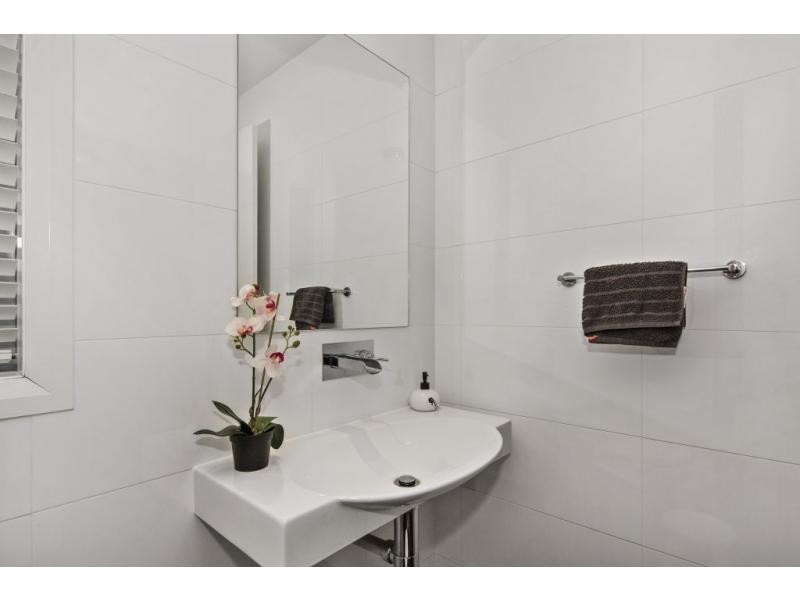 14 Quayside Drive, Helensvale QLD 4212