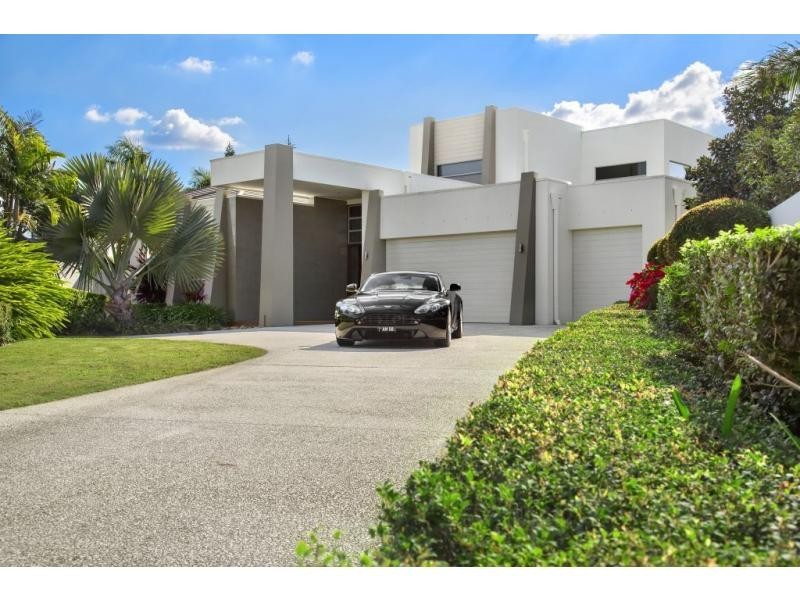 2203 Taromeo Court, Hope Island QLD 4212