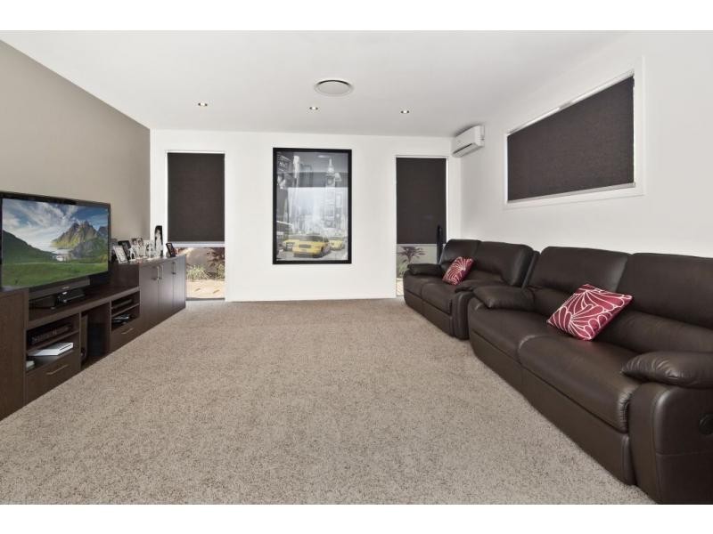 2203 Taromeo Court, Hope Island QLD 4212