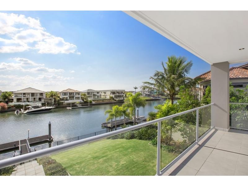 2203 Taromeo Court, Hope Island QLD 4212