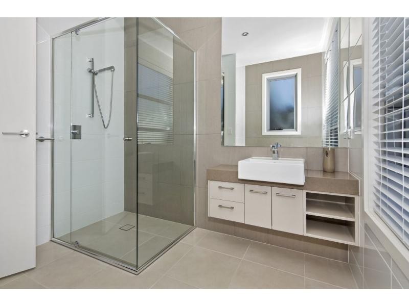 2203 Taromeo Court, Hope Island QLD 4212