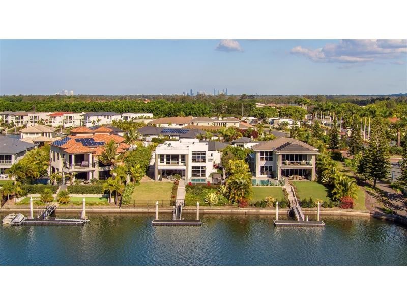 2203 Taromeo Court, Hope Island QLD 4212