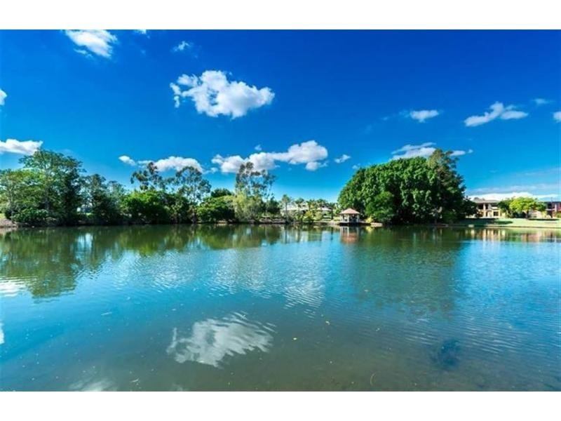 4 River Cove Place, Helensvale QLD 4212