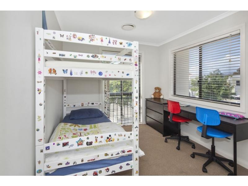 8893 Magnolia Drive East, Hope Island QLD 4212