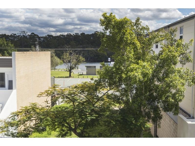 10 Buliti Street, Hope Island QLD 4212