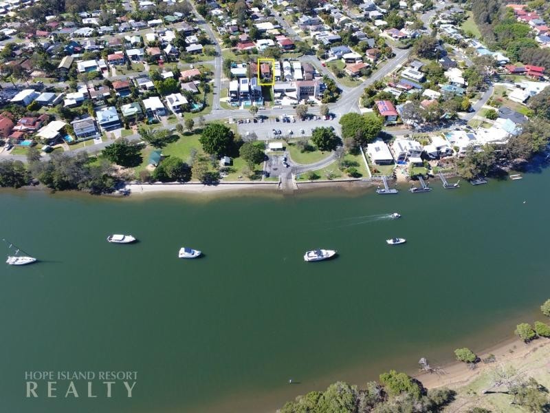 10 Buliti Street, Hope Island QLD 4212