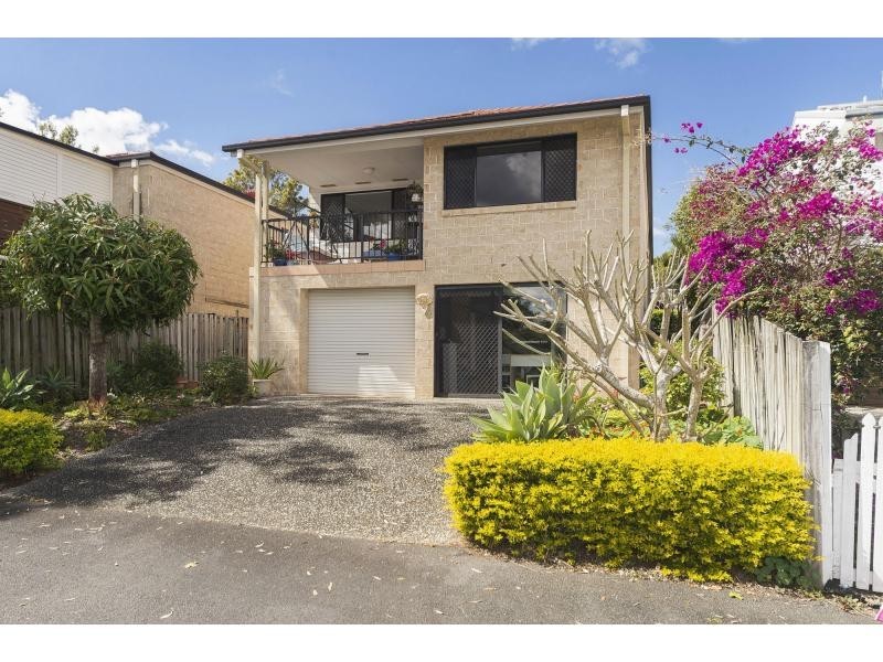 10 Buliti Street, Hope Island QLD 4212