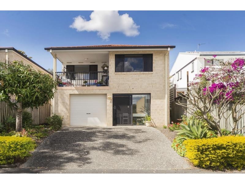 10 Buliti Street, Hope Island QLD 4212