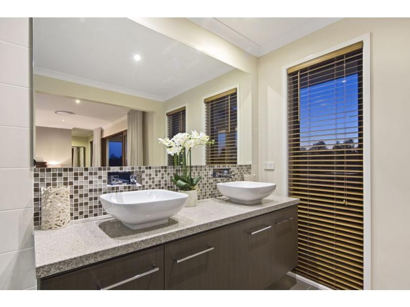 5 Davenport Place, Pimpama QLD 4209