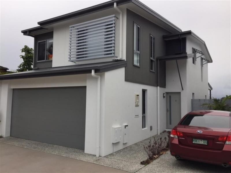 1/3 Hancox Place, Robina QLD 4226