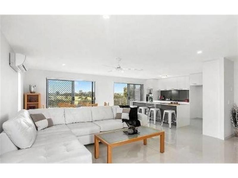 1/3 Hancox Place, Robina QLD 4226