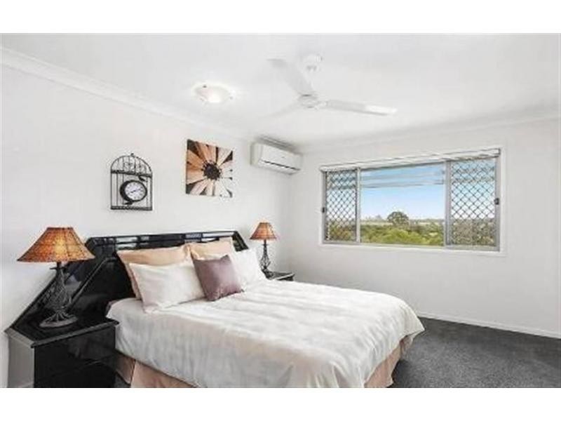 1/3 Hancox Place, Robina QLD 4226