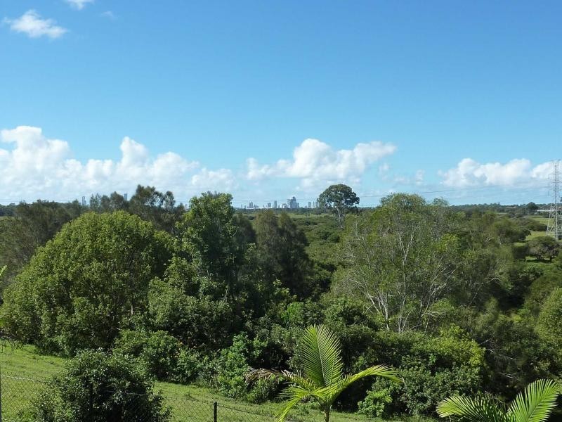 1/3 Hancox Place, Robina QLD 4226