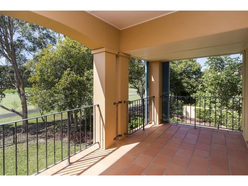 3263 Palladian Drive, Hope Island QLD 4212