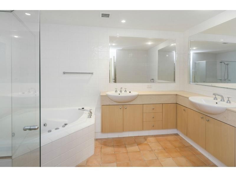 3263 Palladian Drive, Hope Island QLD 4212