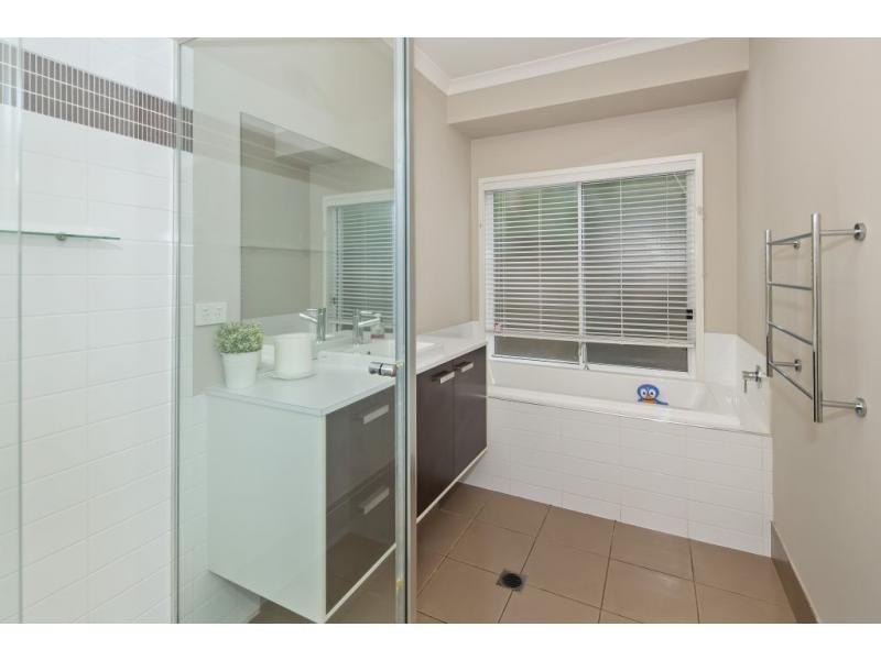 50 Southaven Drive, Helensvale QLD 4212