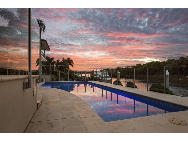 2507 Cressbrook Drive, Hope Island QLD 4212