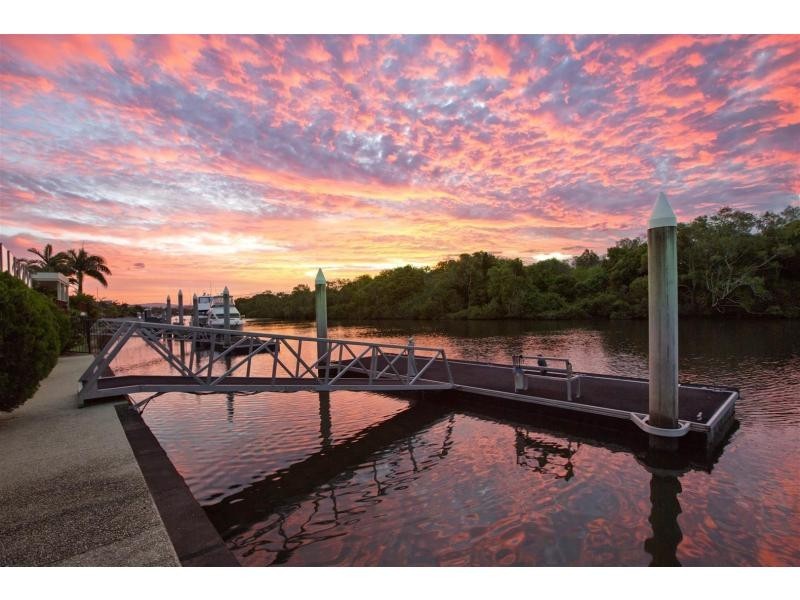 2507 Cressbrook Drive, Hope Island QLD 4212