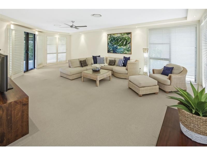 2507 Cressbrook Drive, Hope Island QLD 4212