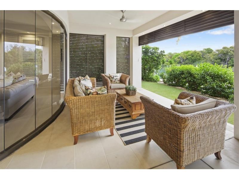 2507 Cressbrook Drive, Hope Island QLD 4212
