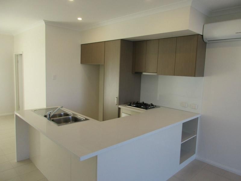 Hope Island QLD 4212