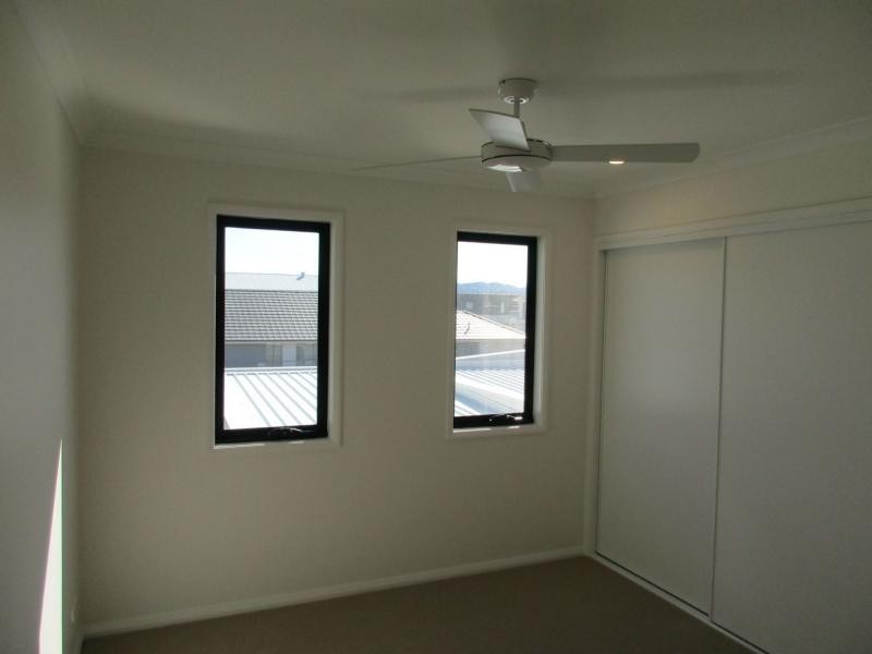 Hope Island QLD 4212