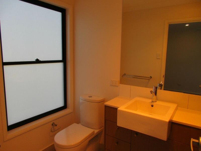 Hope Island QLD 4212