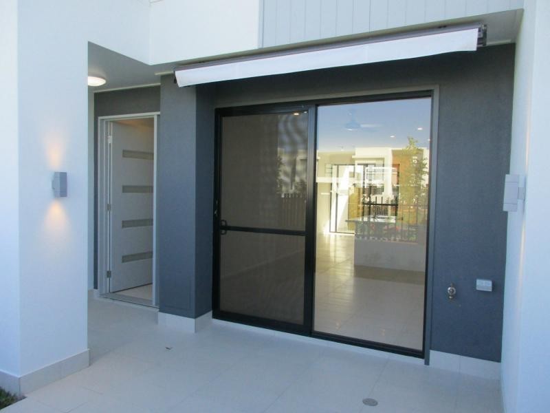 Hope Island QLD 4212